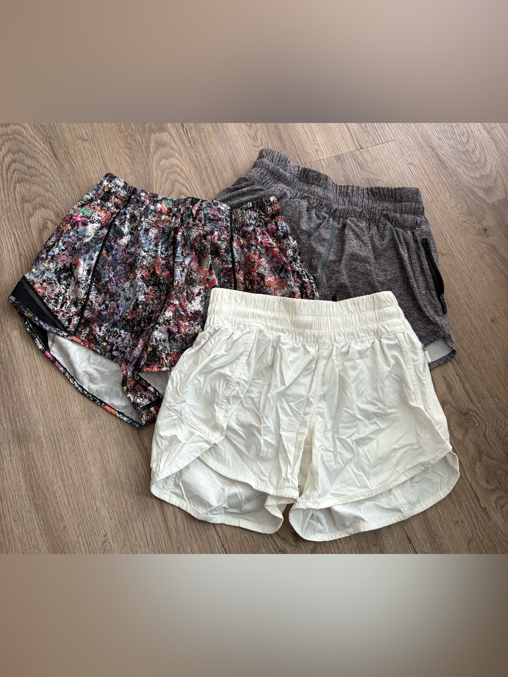 lululemon athletica Women’s Athletic Shorts - White, Gray, Multi-Print